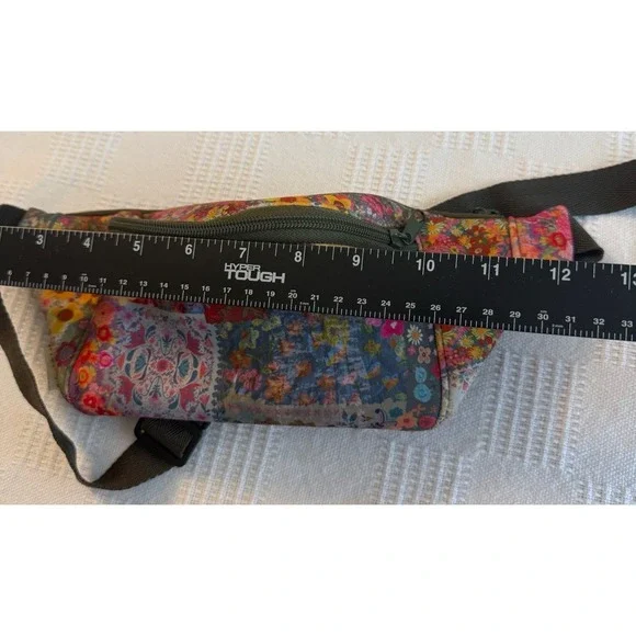 Natural Life Multicolor Floral Belt Bag Boho Festival Fanny Pack NWT Cross Body - Picture 3 of 7